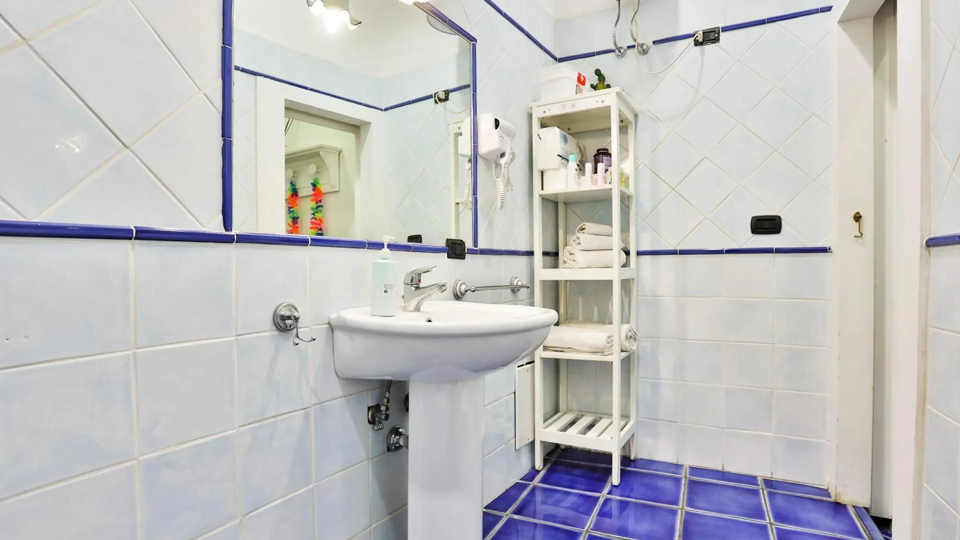 My House Carlo III Square Apartment Naples