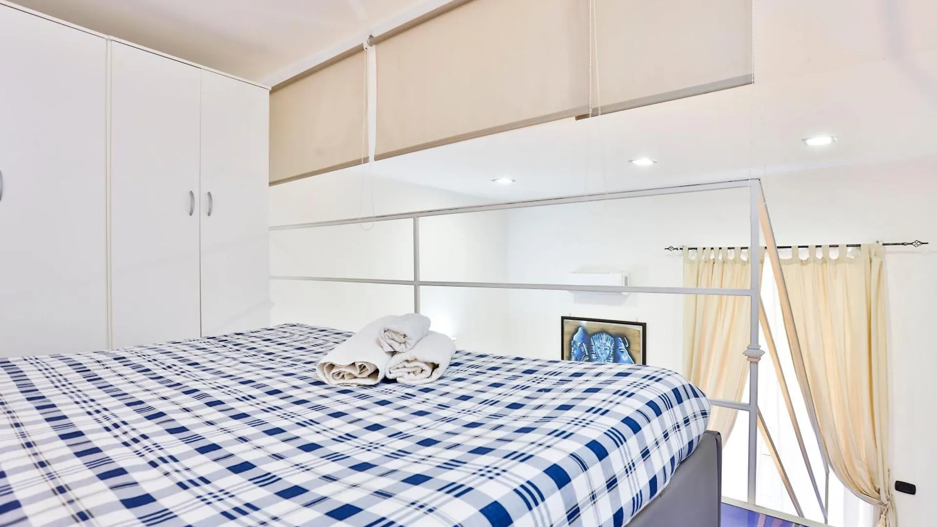 My House Carlo III Square Apartment Naples